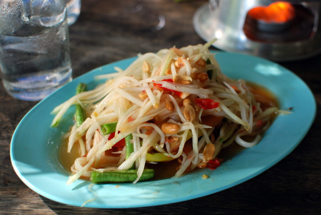 Som tam thai