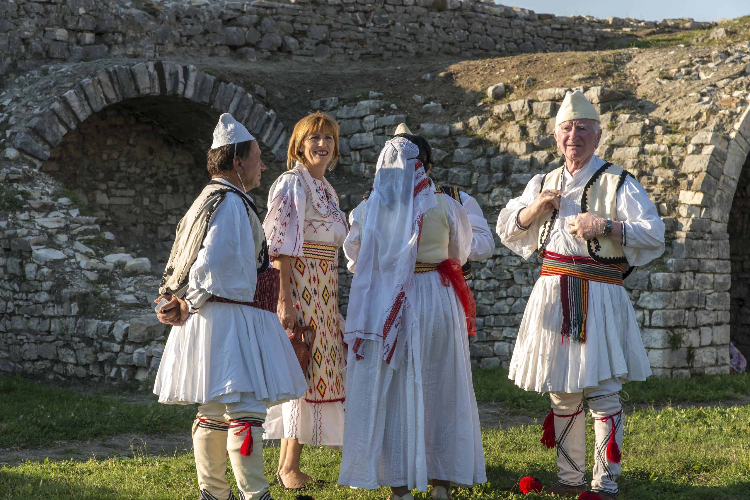 Traditionell musikfestival i Berat slott, Albanien