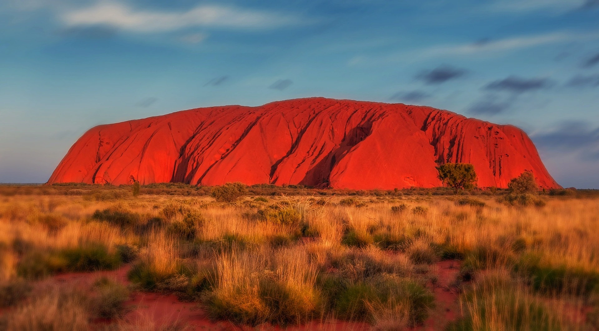 Uluru, Australiens heliga monolit