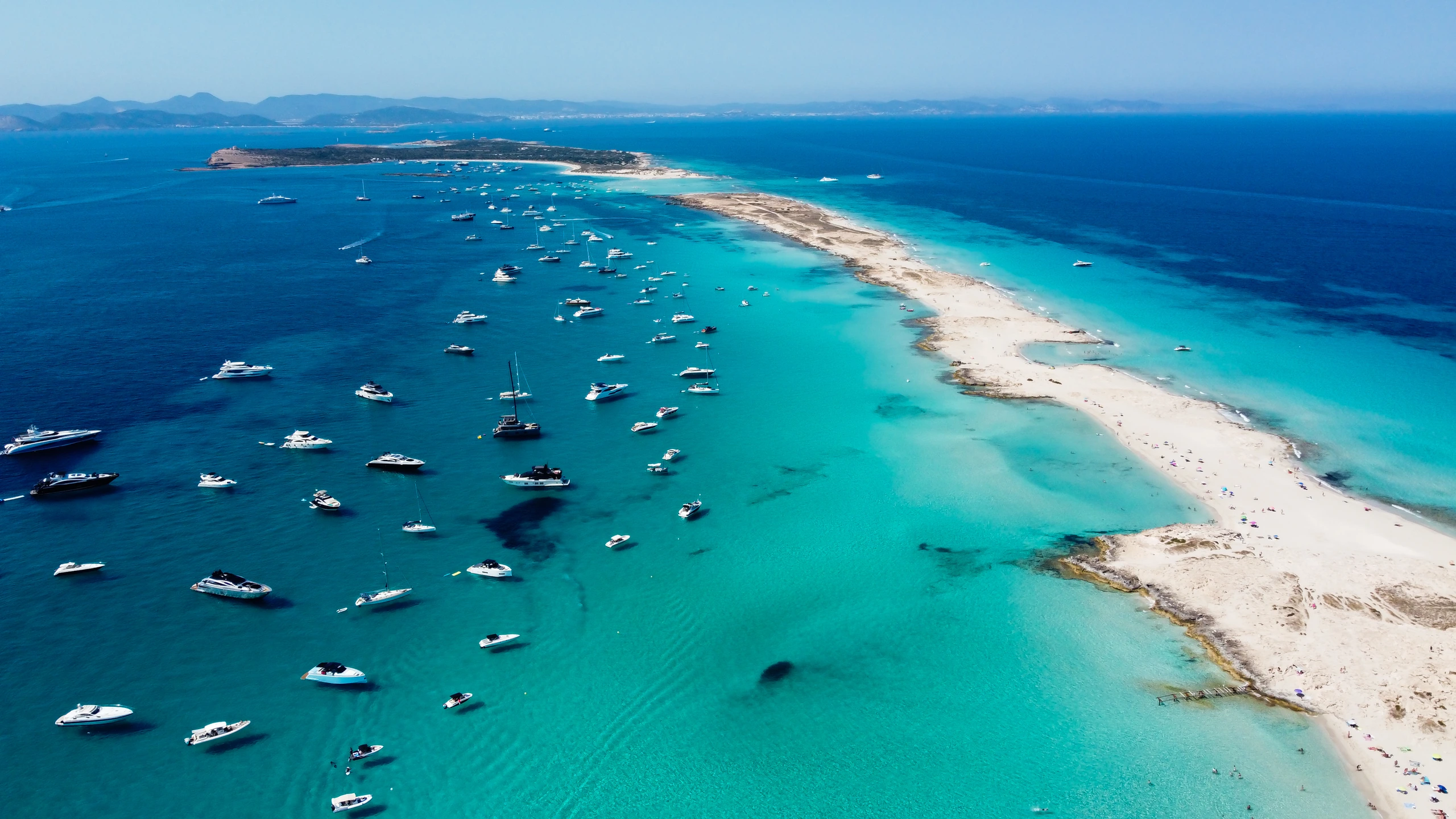 Flygfoto av Ses Illetes, Formentera, Baleariska öarna