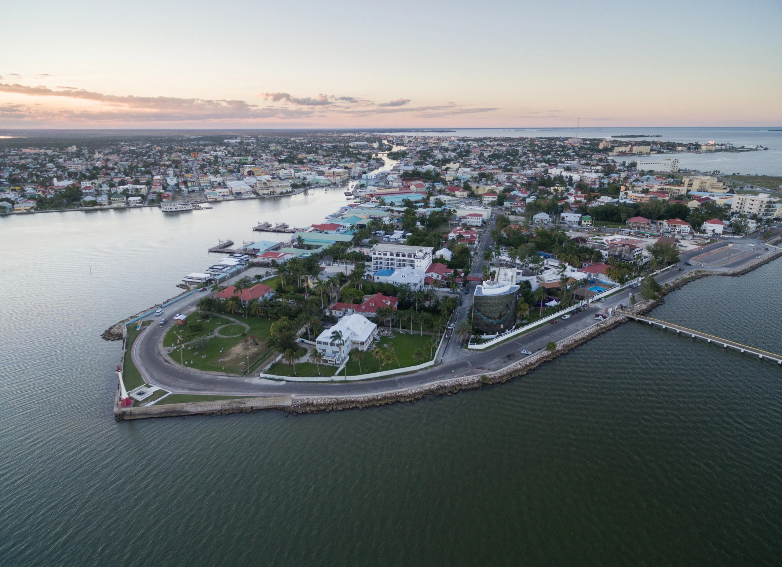 Belize City med Karibiska havet