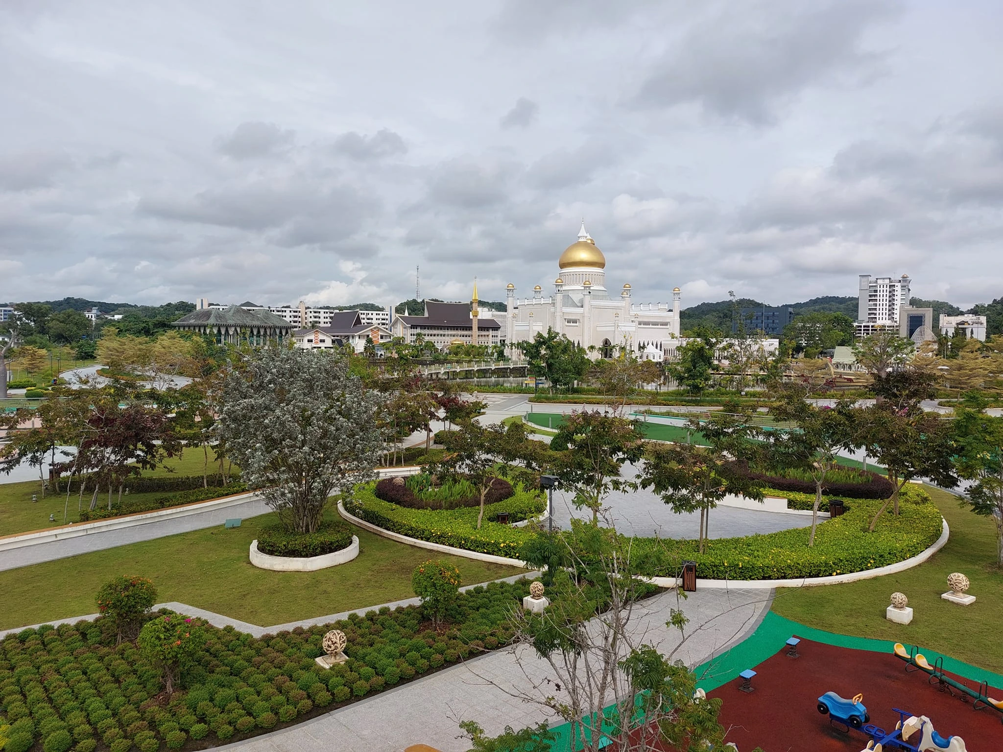 Sultan Omar Ali Saifuddin-moskén, Brunei