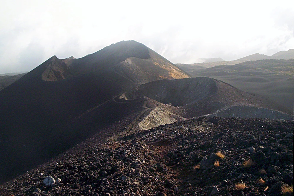 Mount Cameroon, kratrar