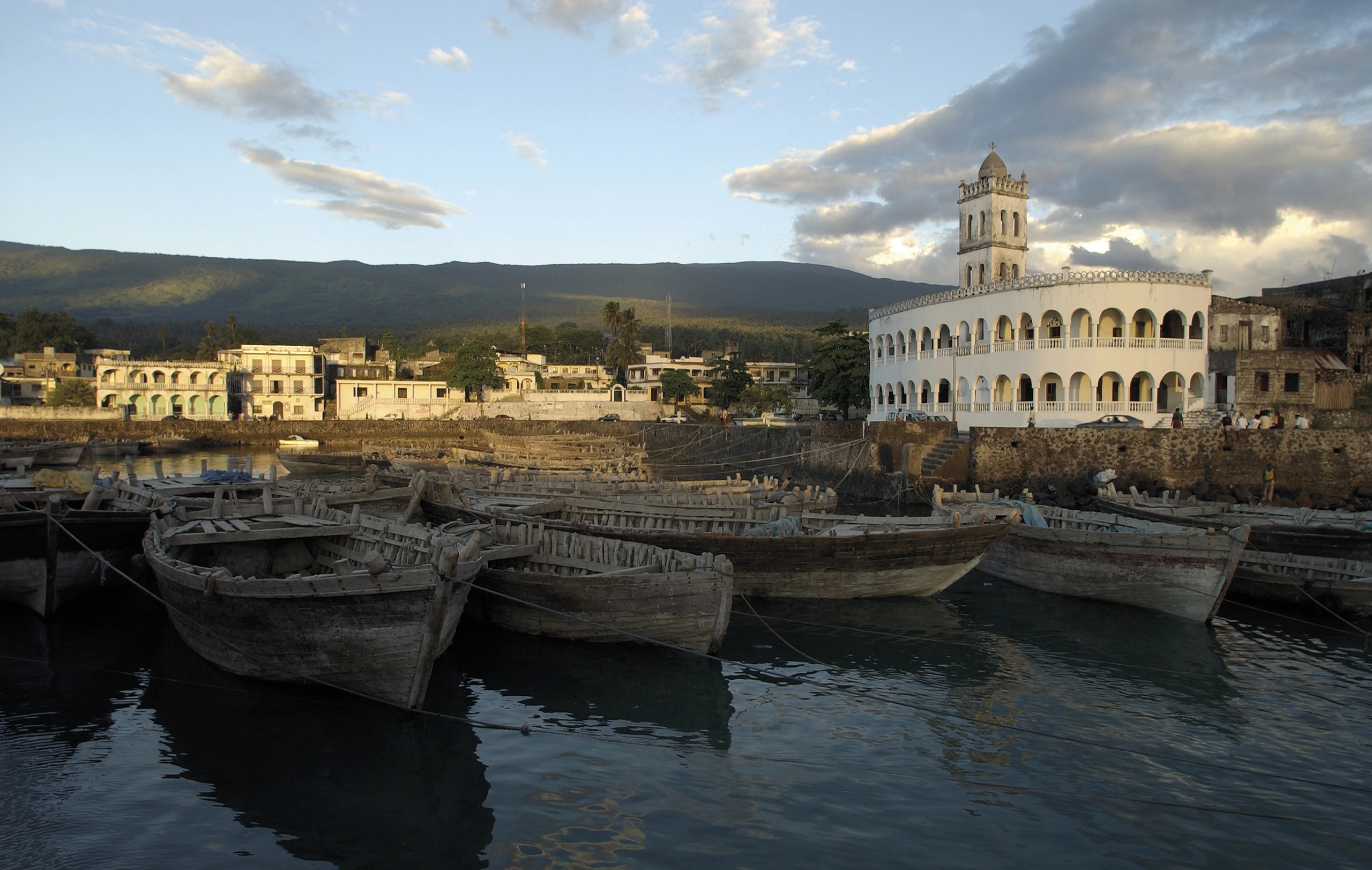Hamnen med dhows i Moroni, Komorerna
