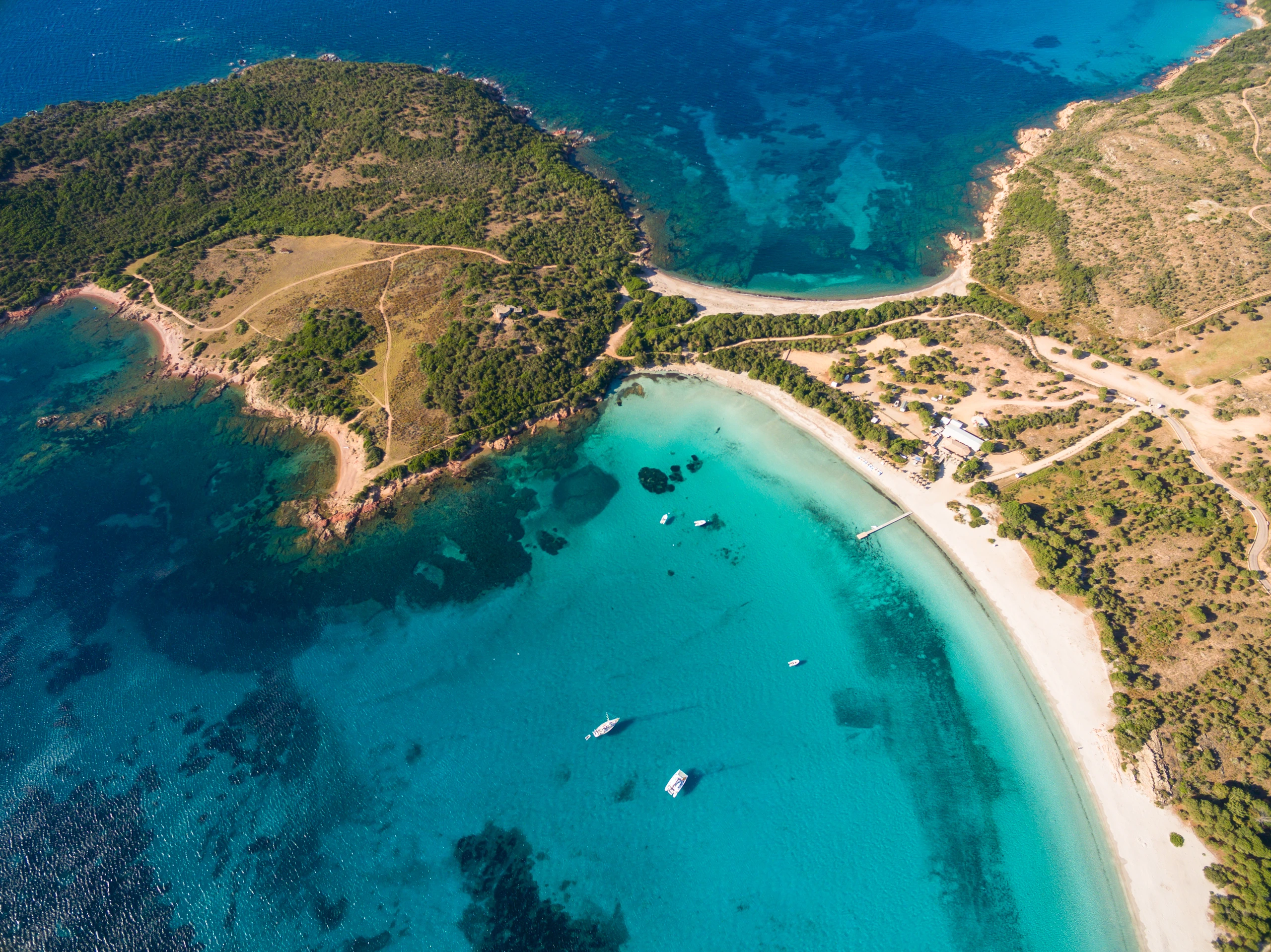 Flygfoto av Rondinara strand, Korsika