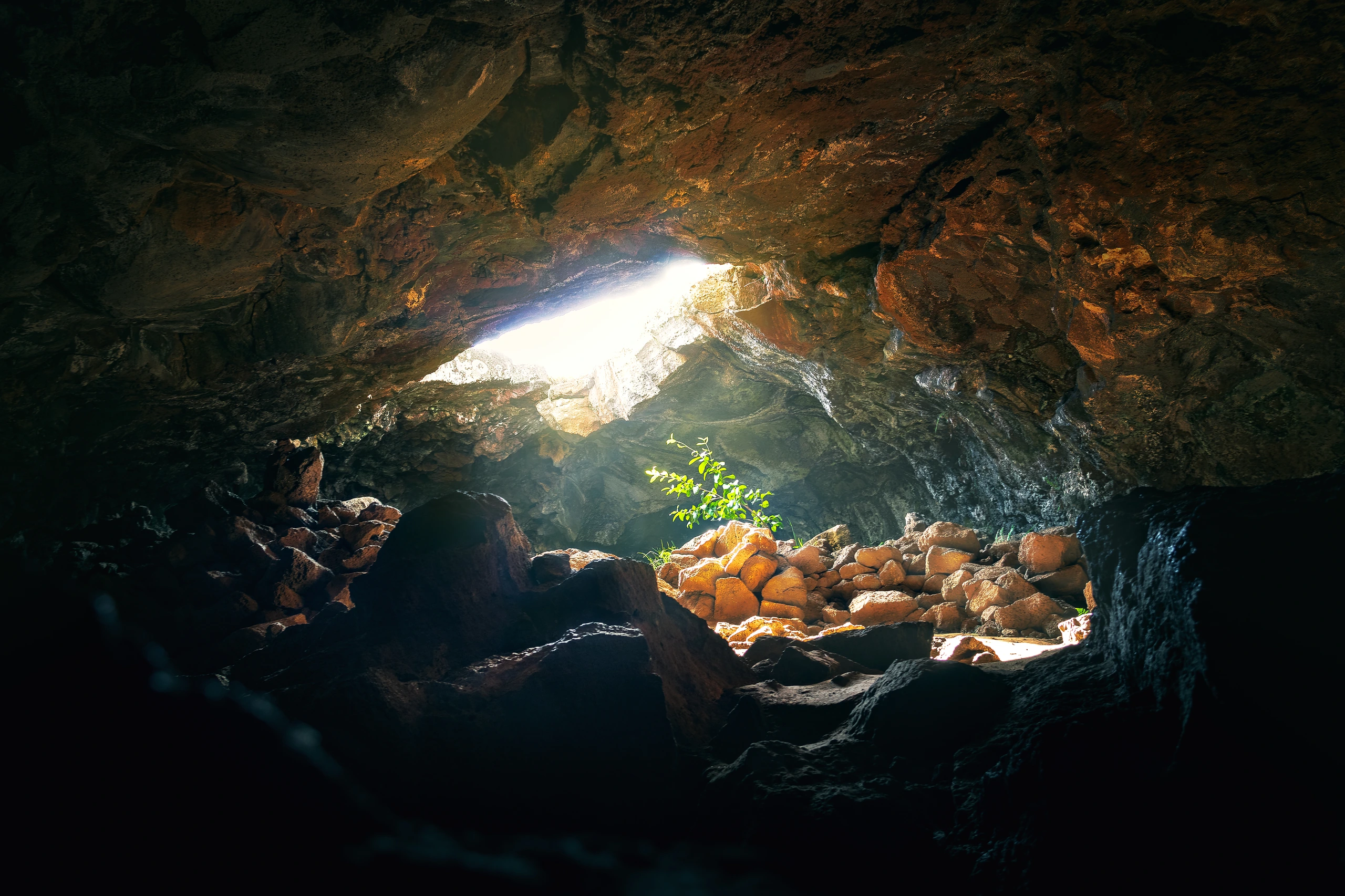 Ana te Pahu Cave på Påskön