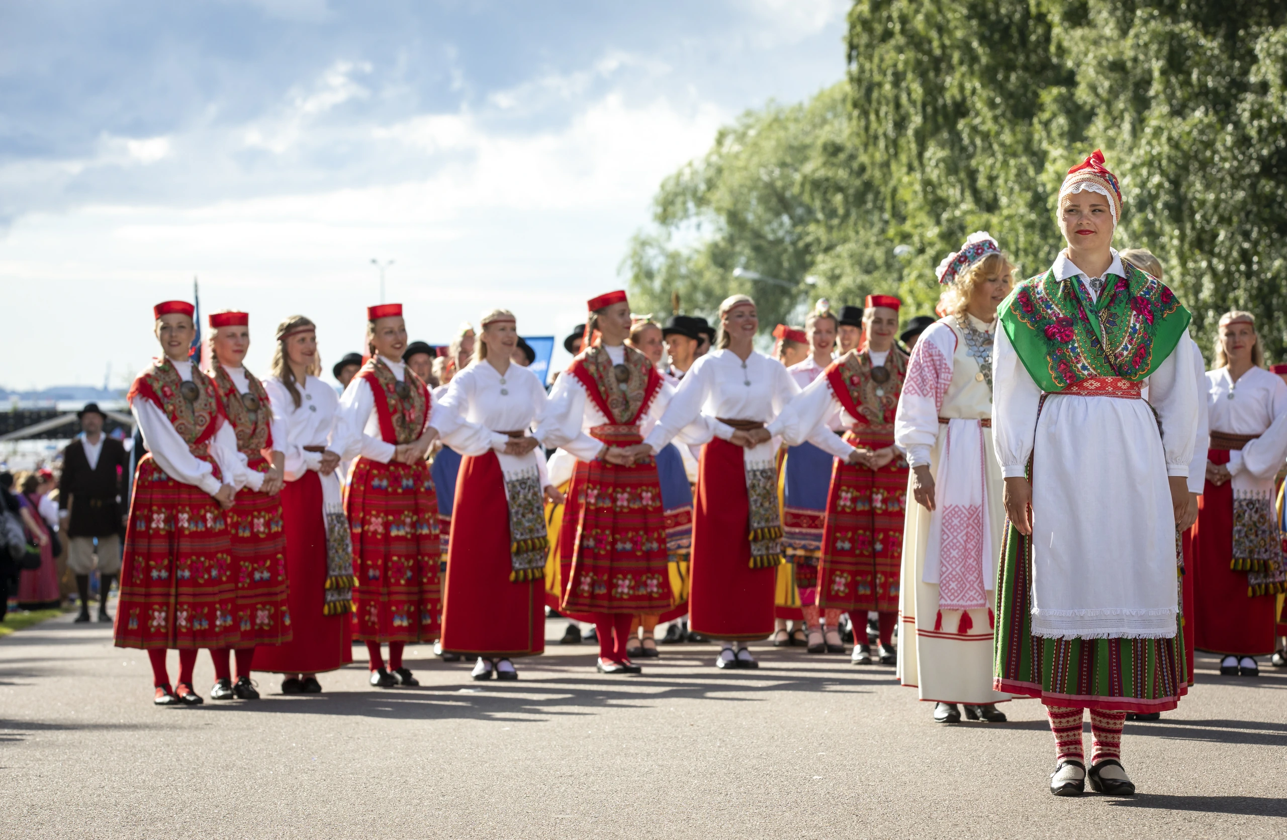 Folksångare och dansare i Pirita, Estland
