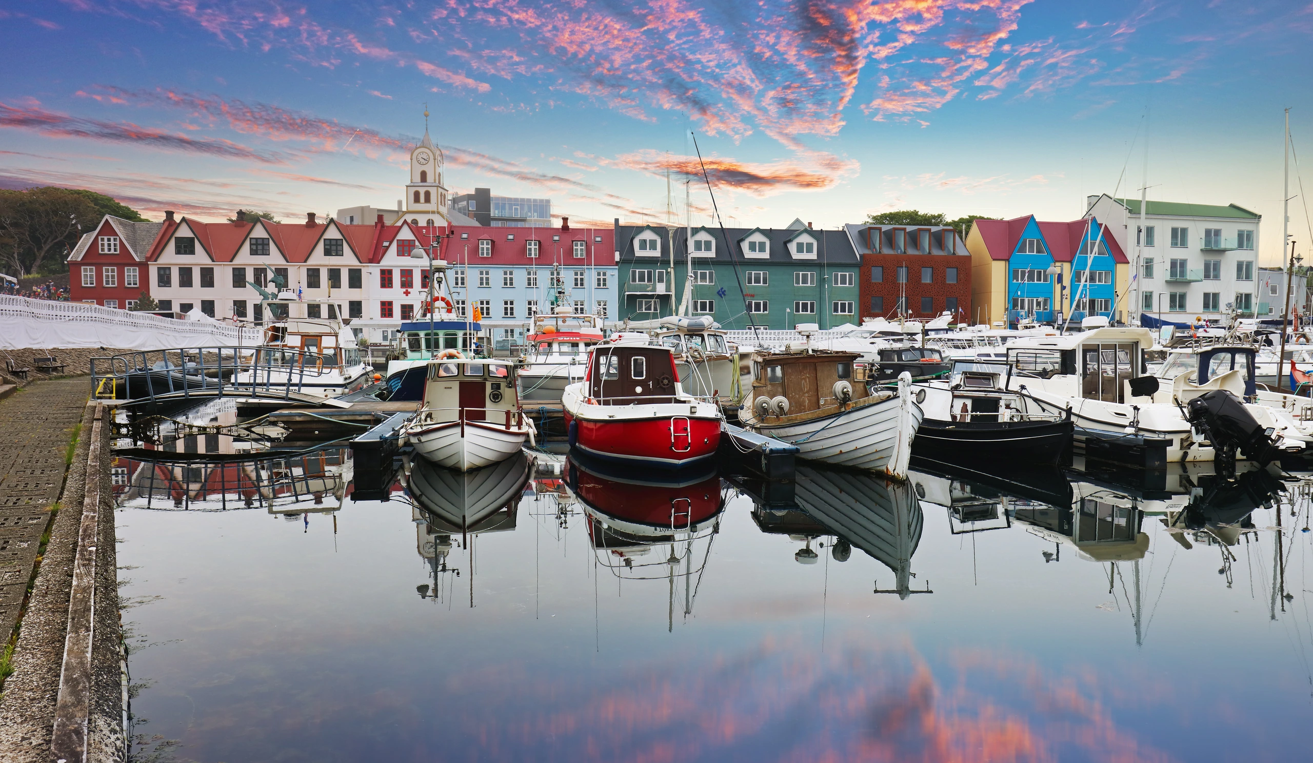 Torshavn vid solnedgång, Färöarna
