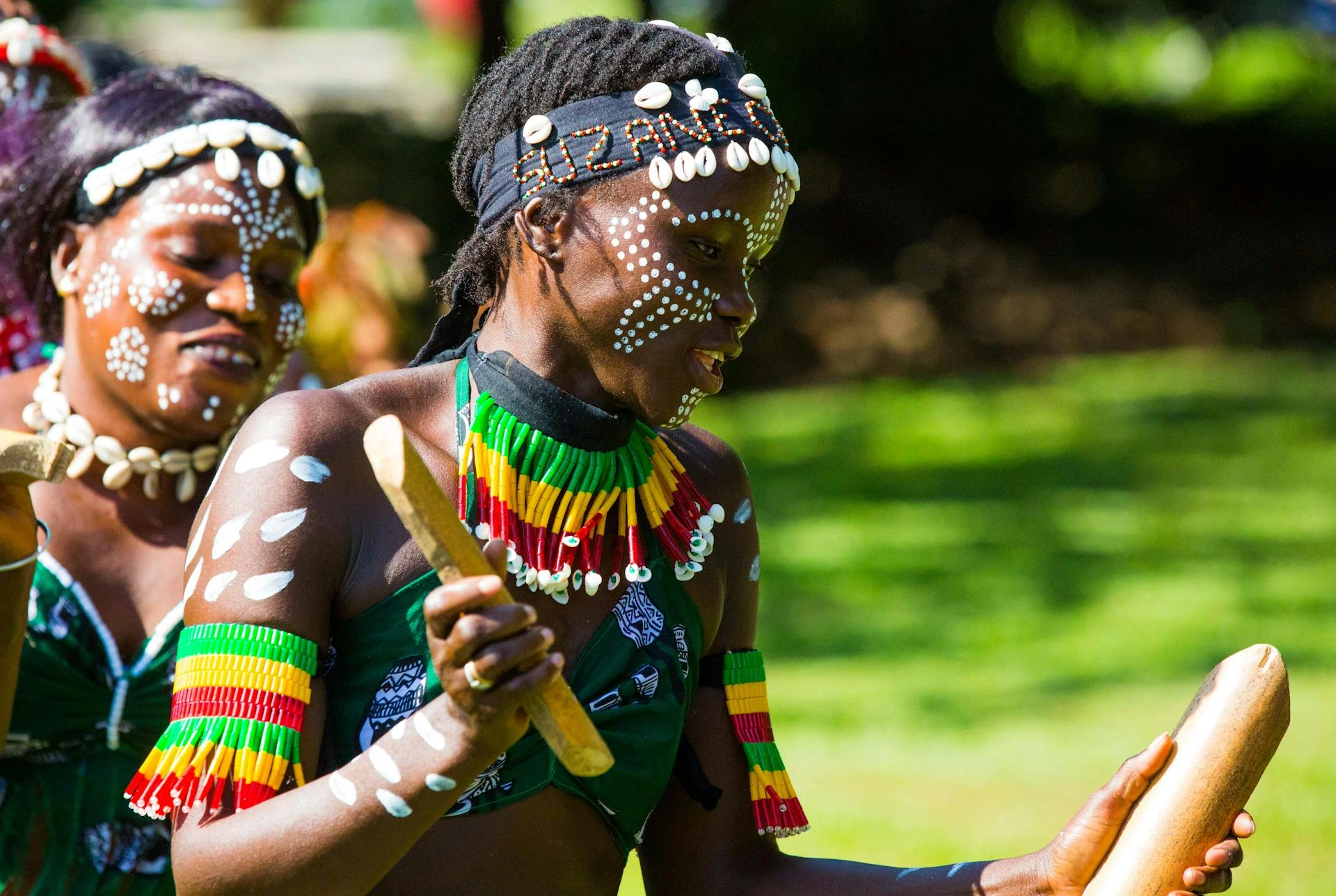 Kulturell dansfest i Gambia