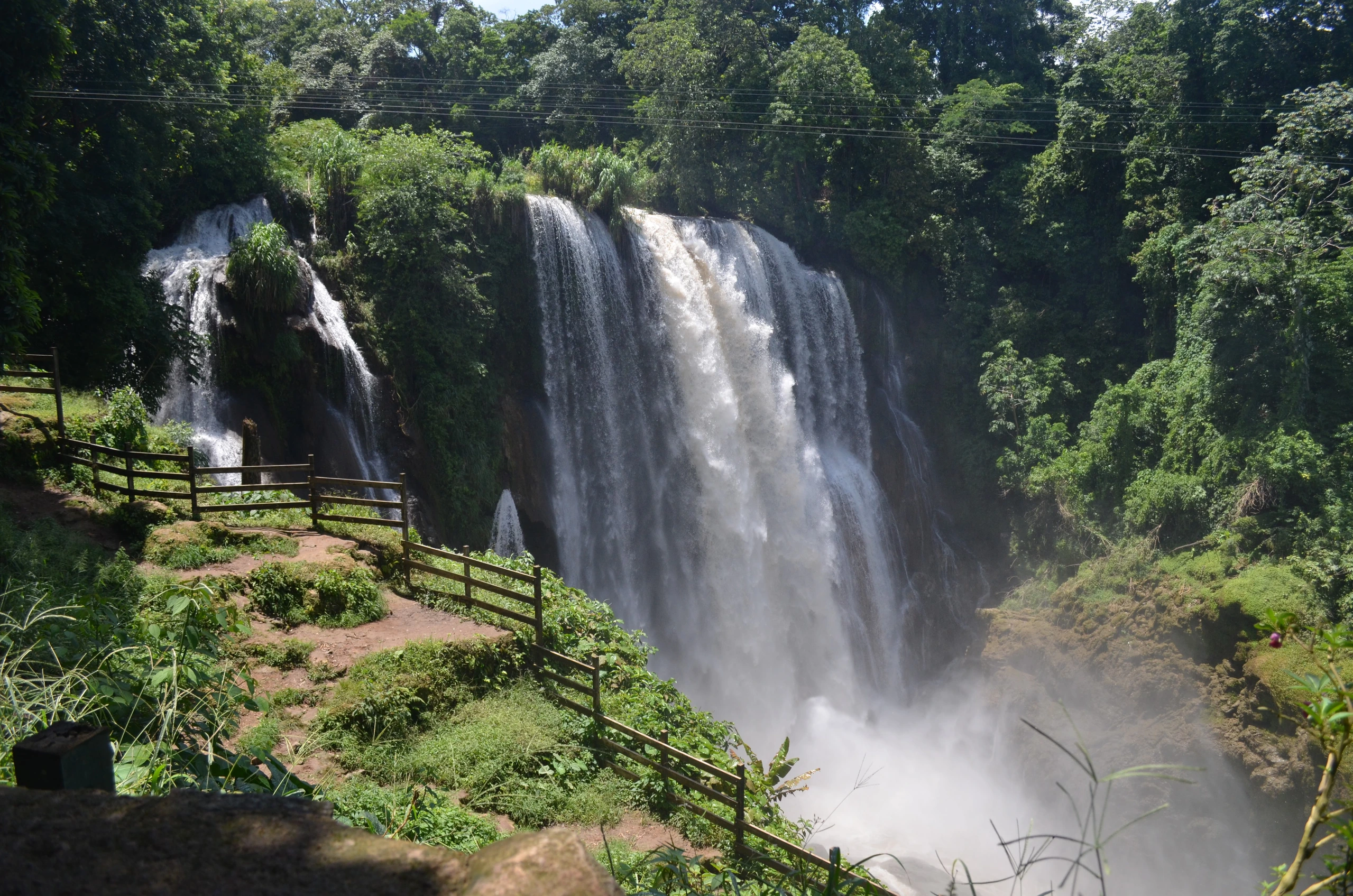 Pulhapanzak vattenfall, Honduras
