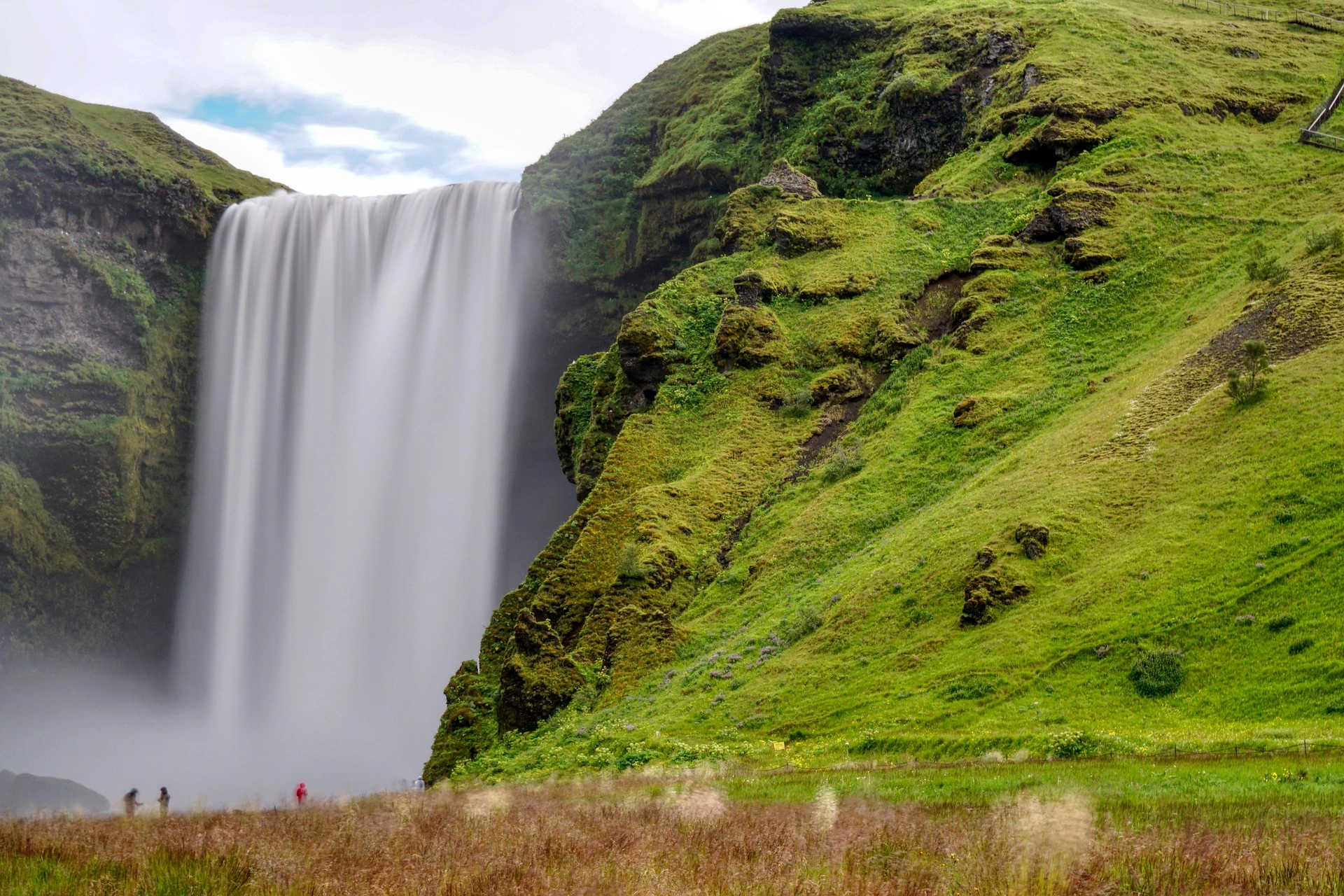 Vattenfall i Islands natur
