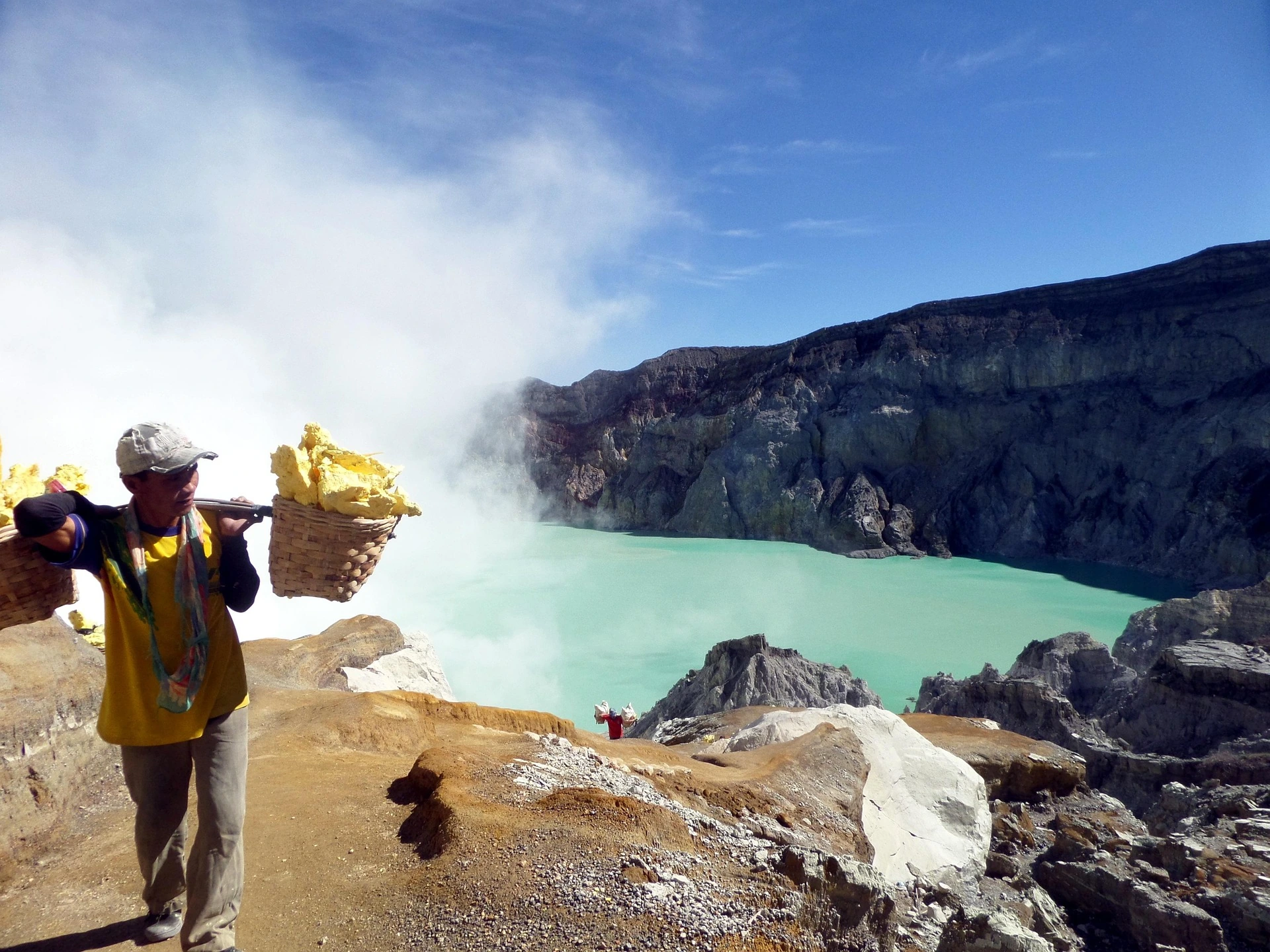Arbetare vid Ijen, Indonesien