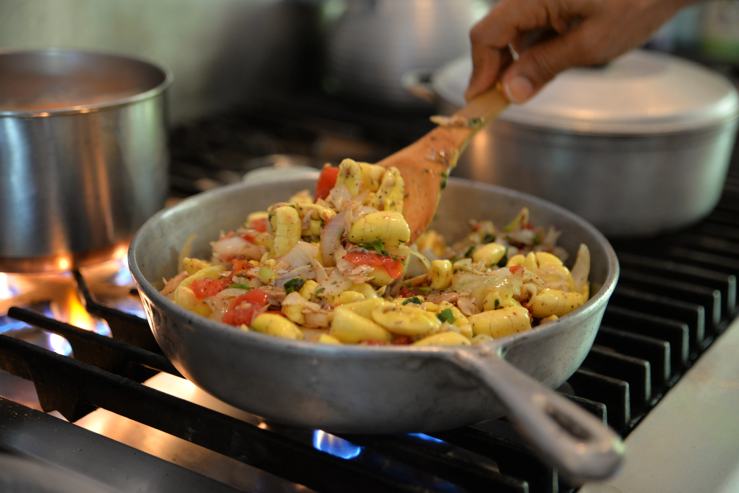 Ackee och saltfish med chapati, Jamaica