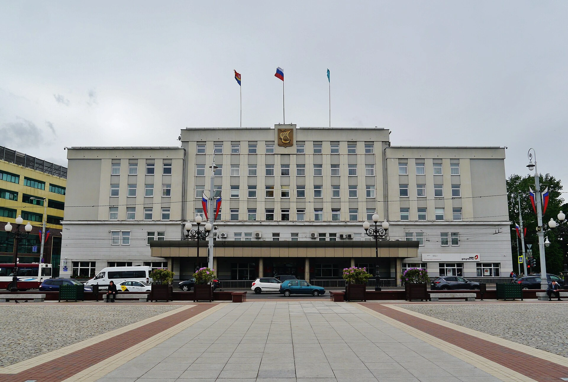 Kaliningrad, Potschad Pobedy Rathaus