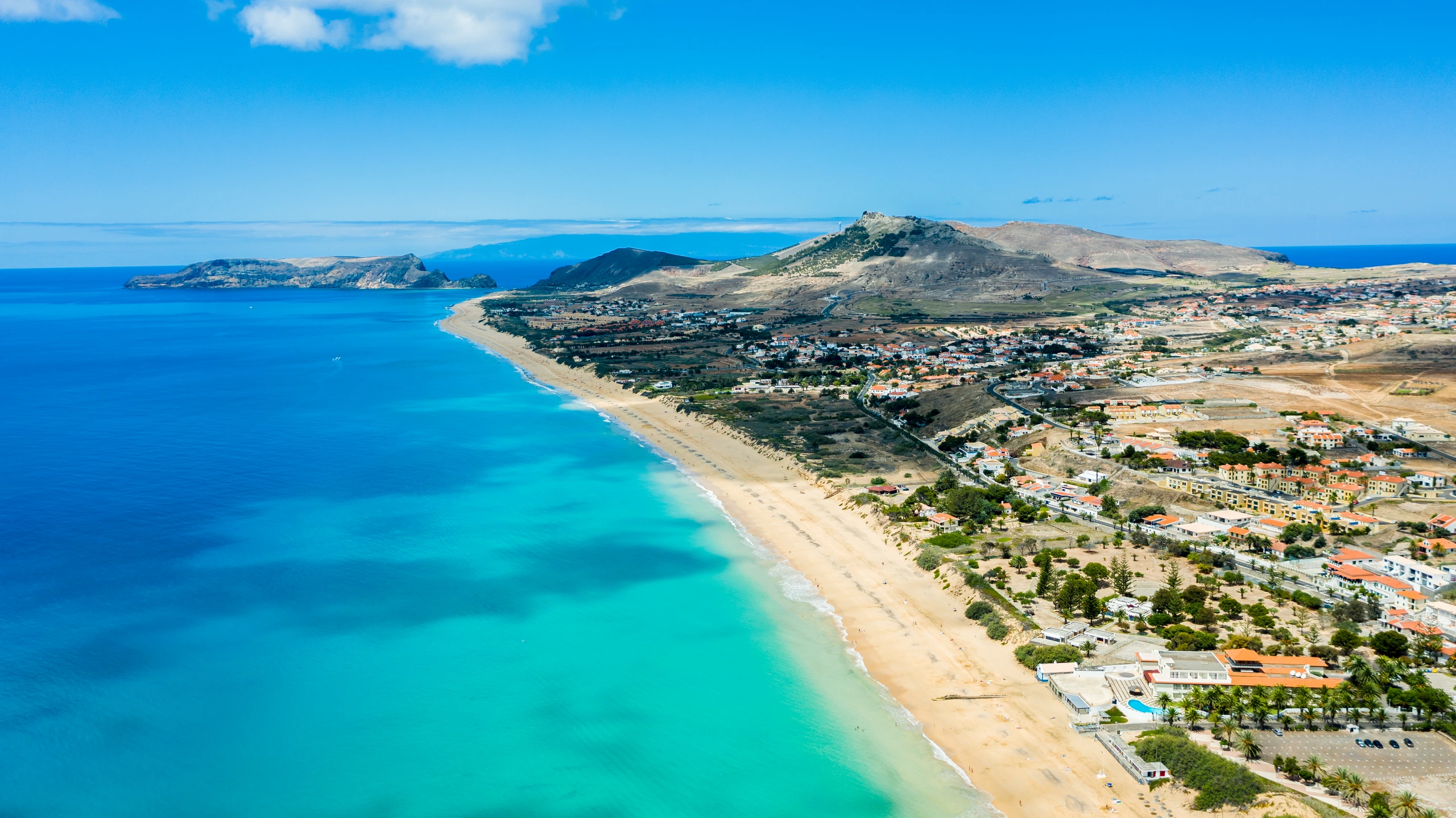 Flygfoto över stranden på Porto Santo, Madeira