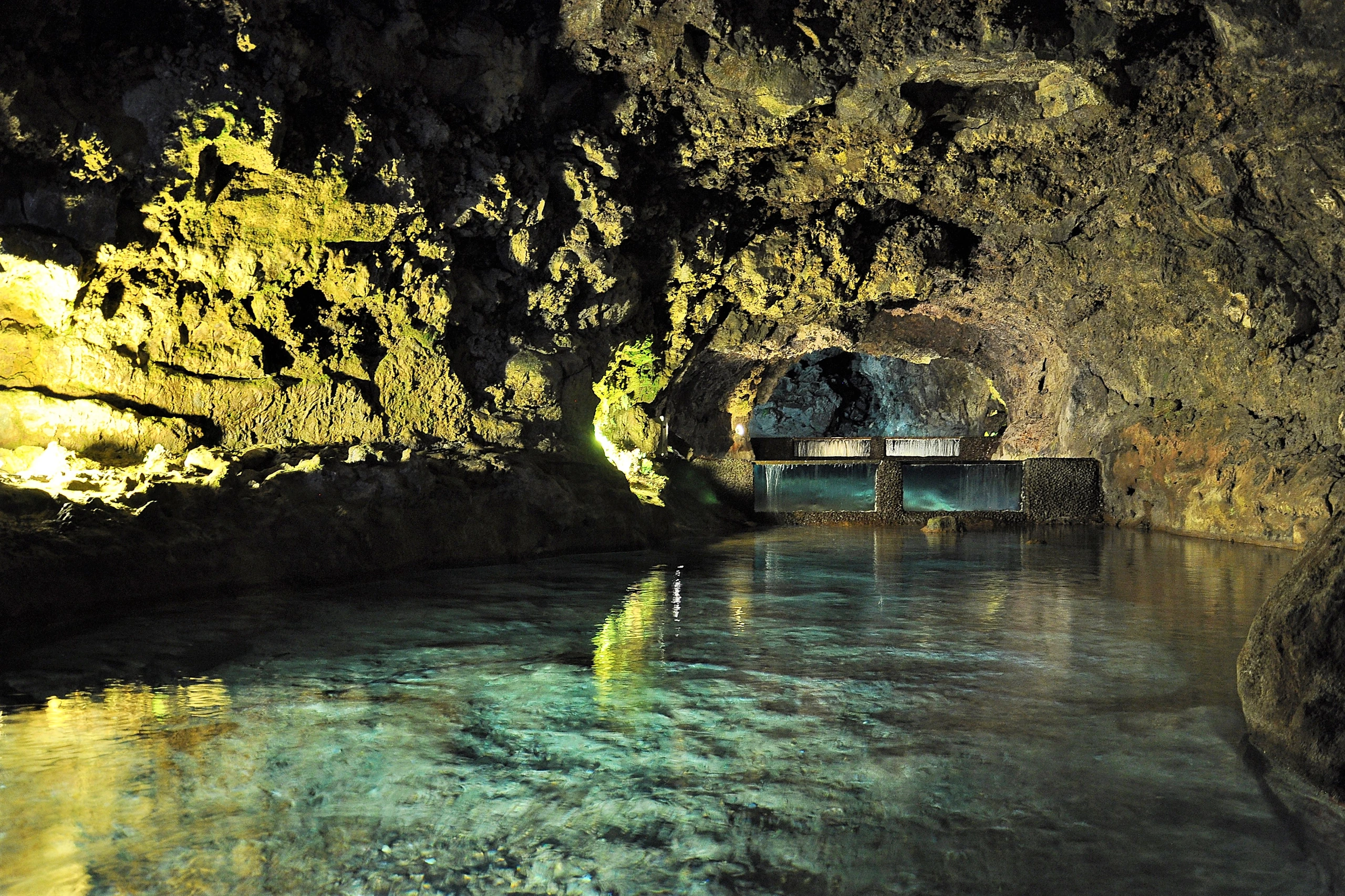 Cuevas de Sao Vicente, Madeira