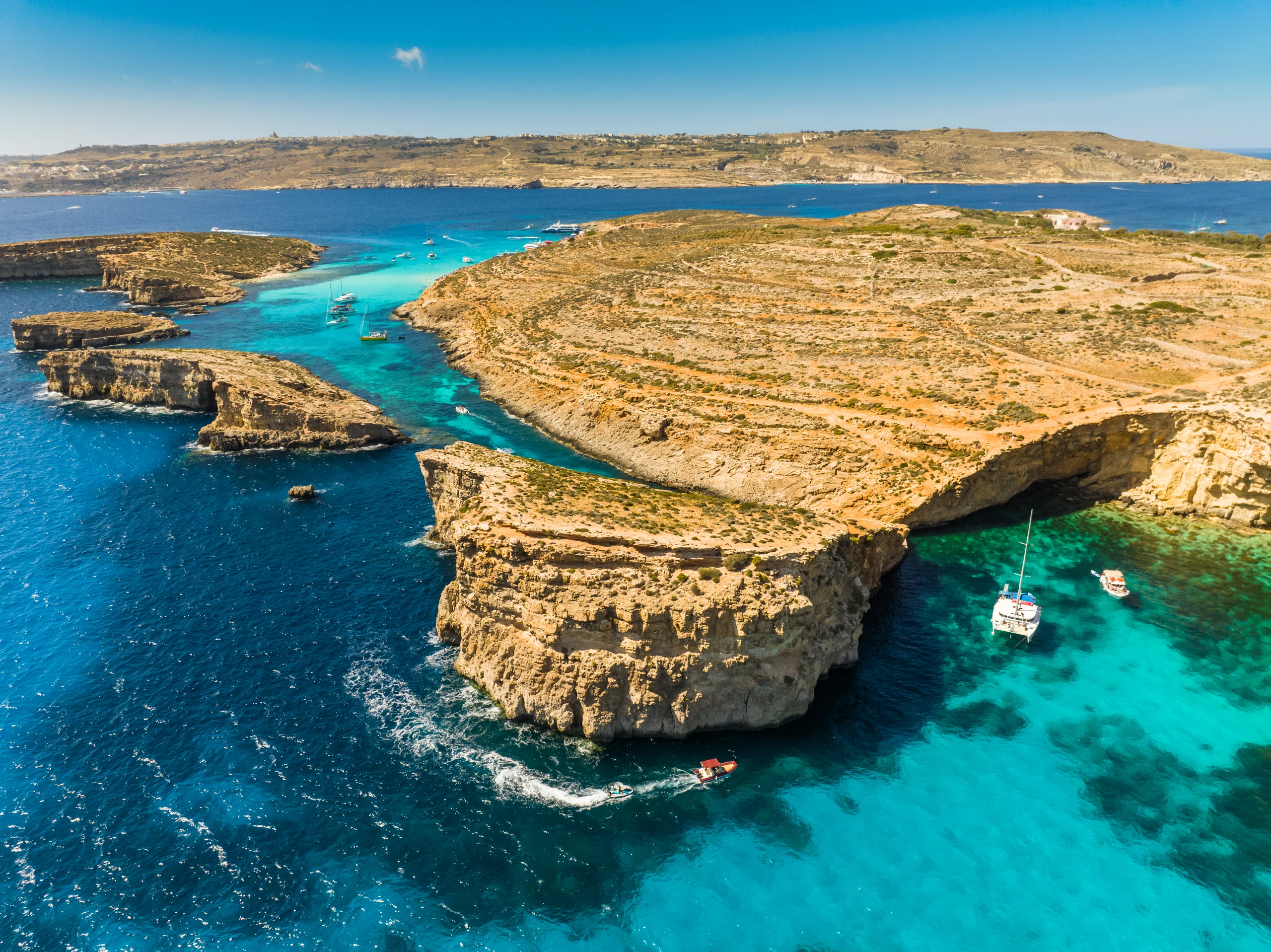 Vy över Comino och Blue Lagoon, Malta