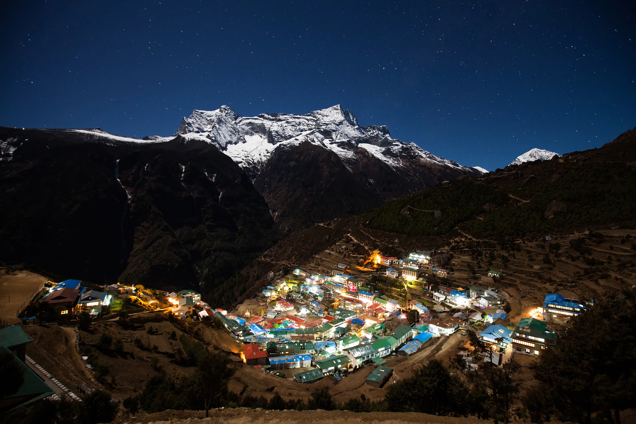 Nupla och Tartikha Peak, Namche Bazar, Nepal