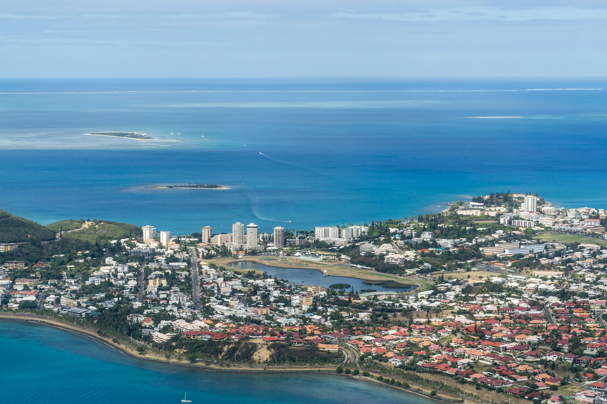 Flygfoto över Nouméa-bukten, Nya Kaledonien