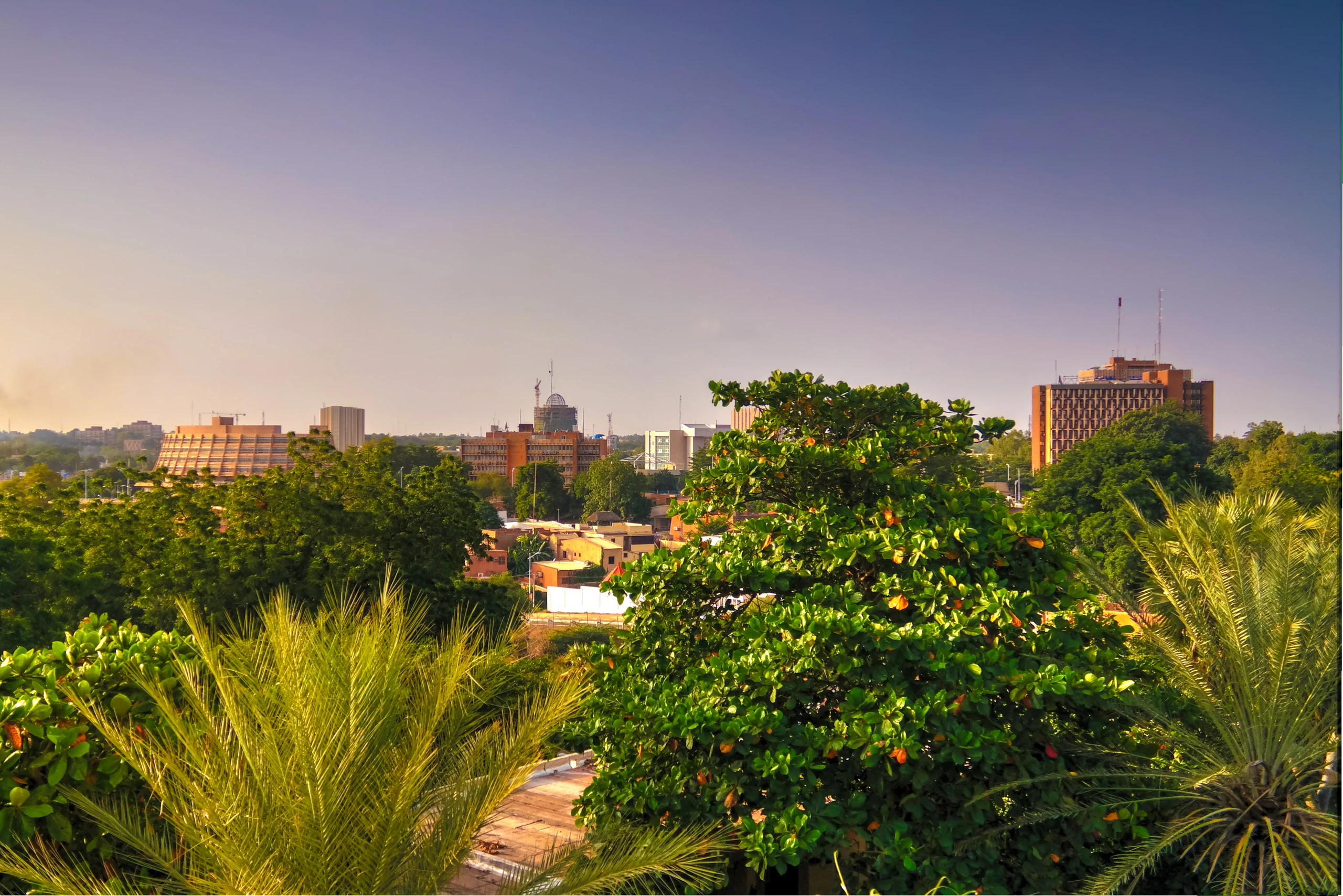 Flygfoto över Niamey vid solnedgång, Niger
