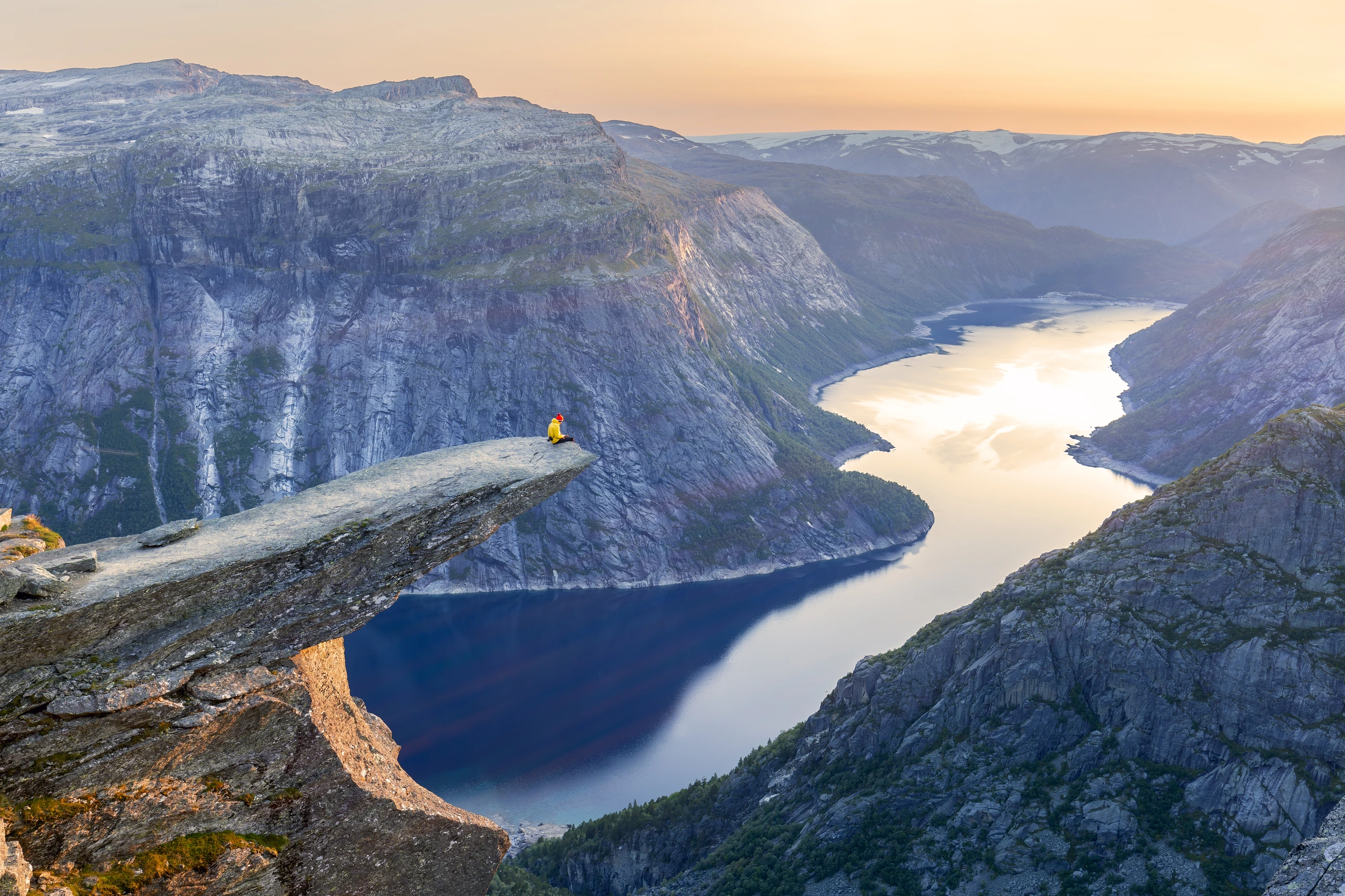 Trolltunga i Odda, Norge
