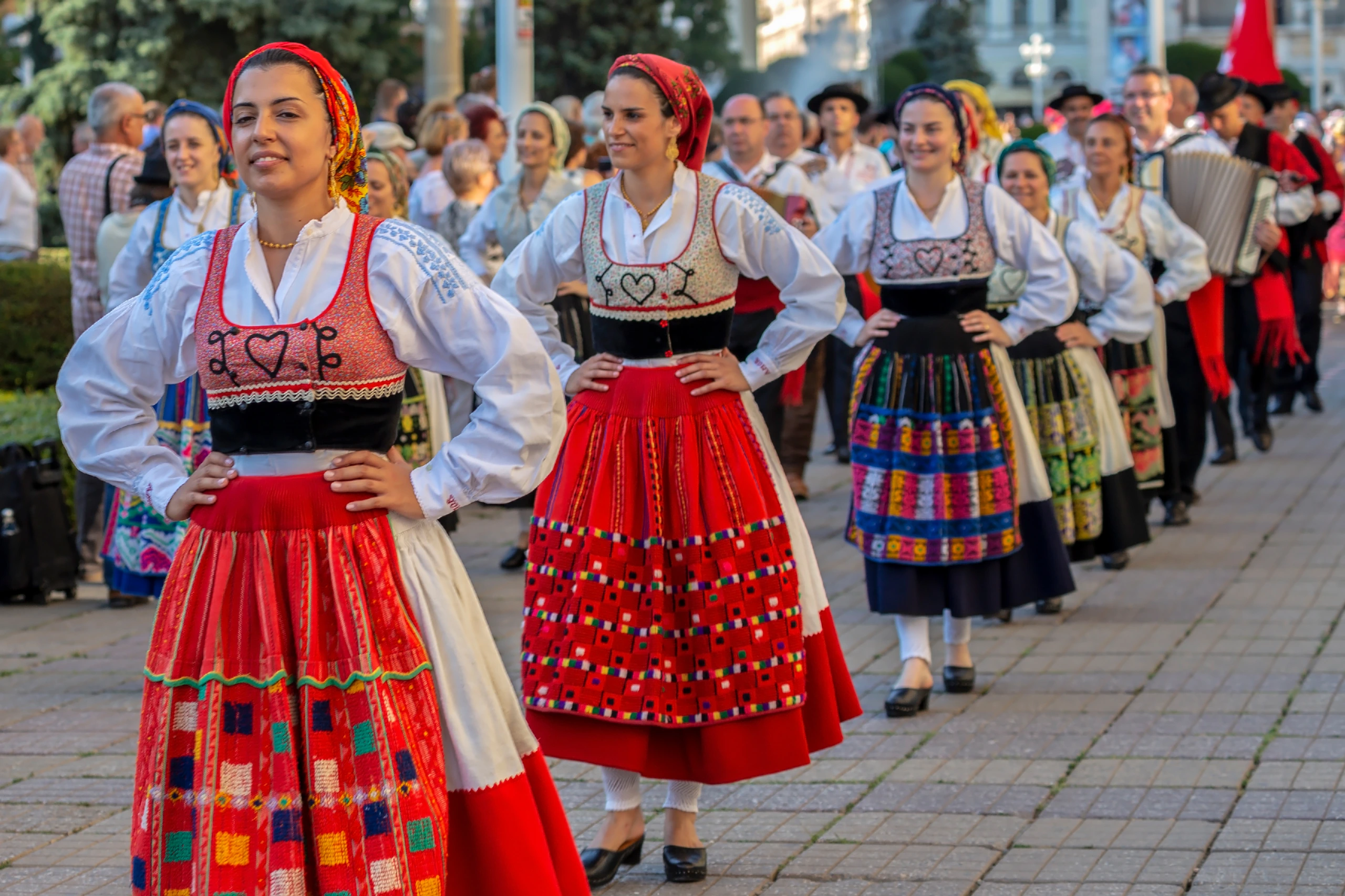Dansare i traditionell dräkt, Portugal