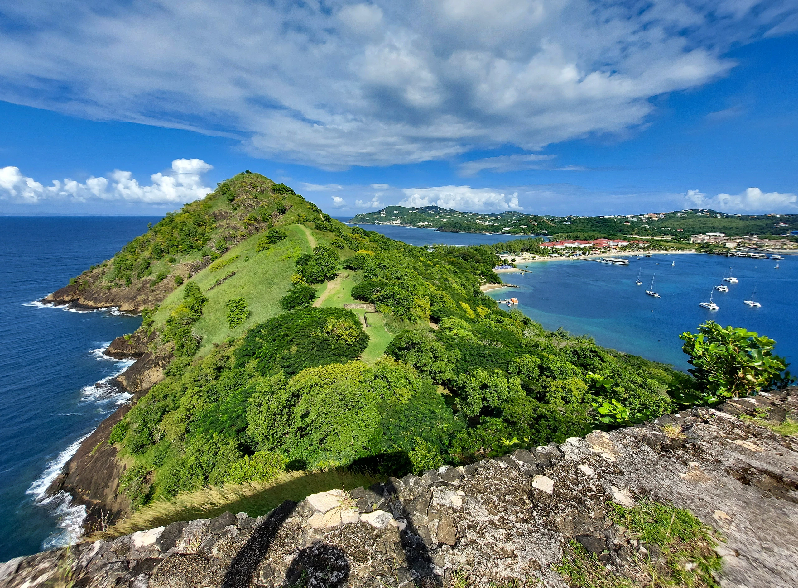 Pigeon Island från Fort Rodney, Saint Lucia