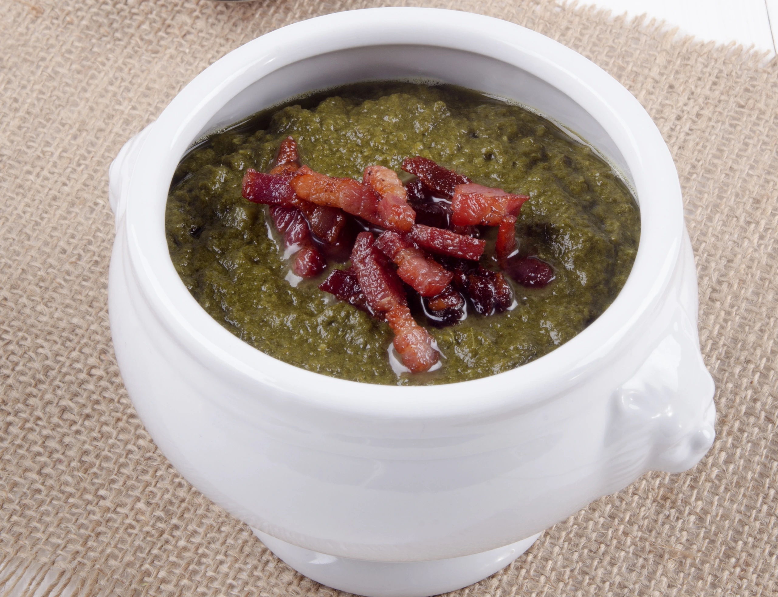 Callaloo-soppa med baconbitar, Saint Martin