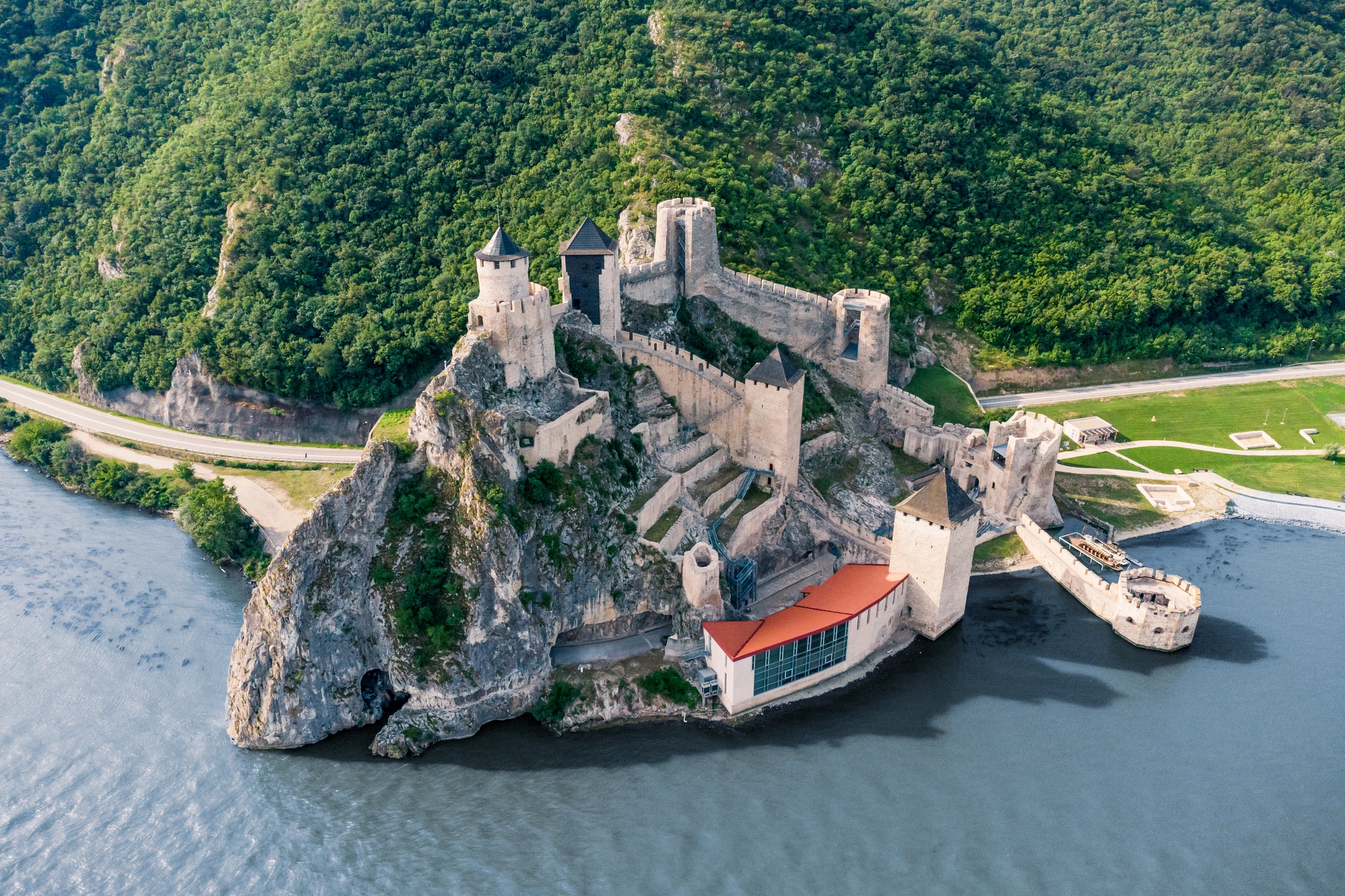 Golubac-fästningen vid Donau, Serbien