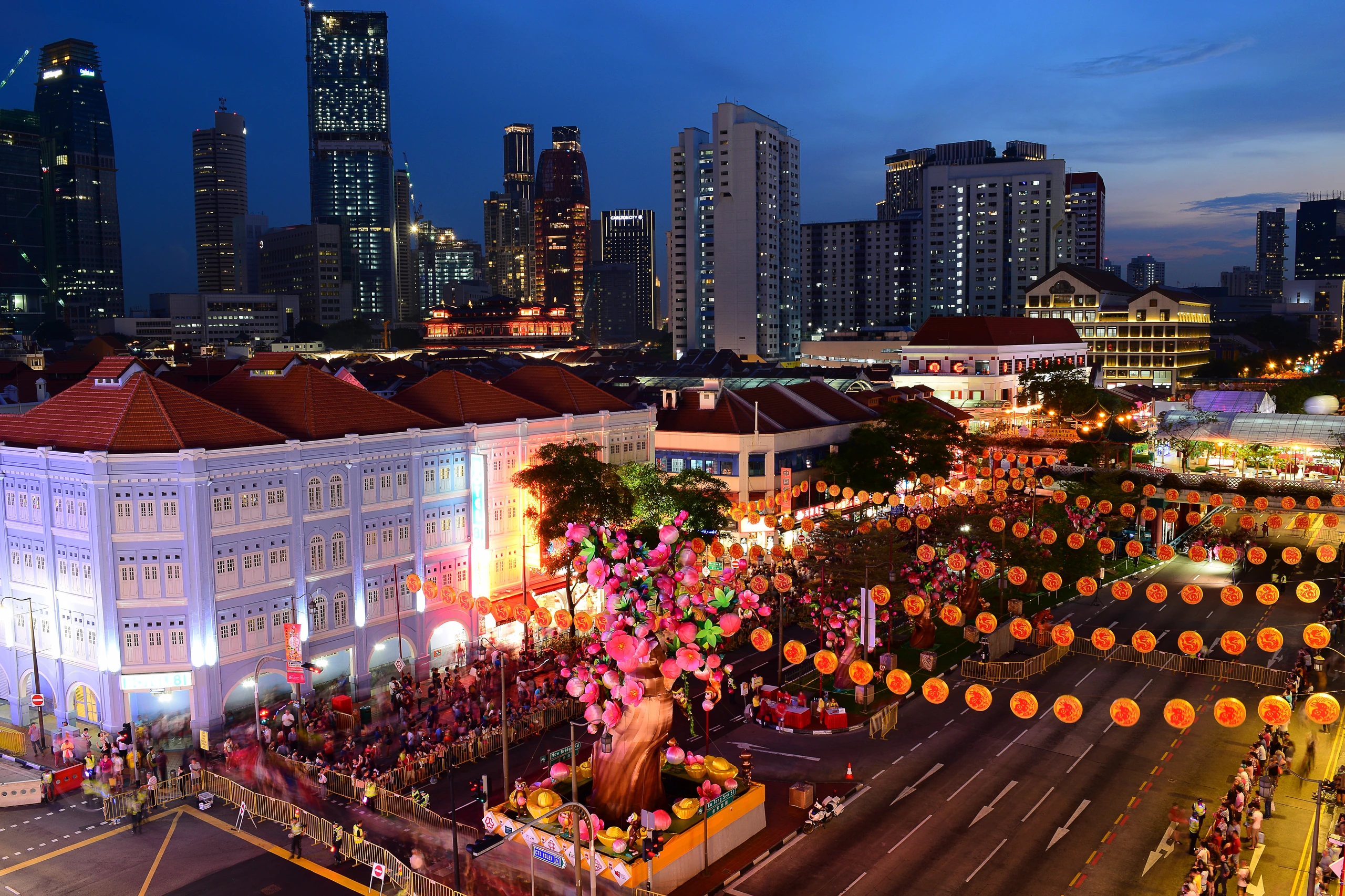 Chinatown i Singapore med nyårsdekorationer