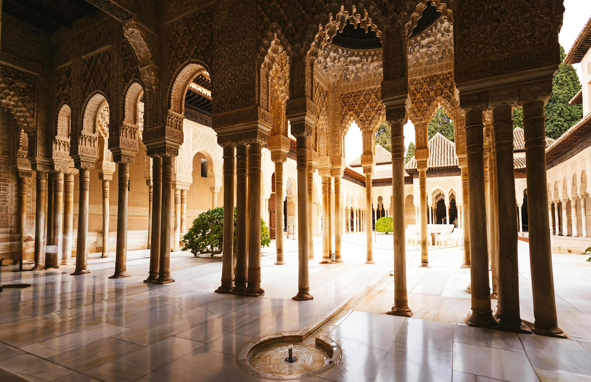 Alhambra-palatset i Spanien