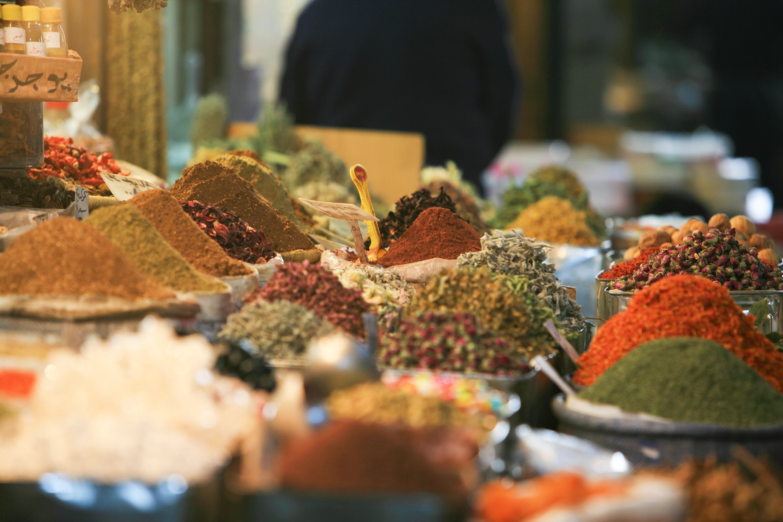 Kryddbutik i Al-Hamidiyah Souq, Damaskus, Syrien