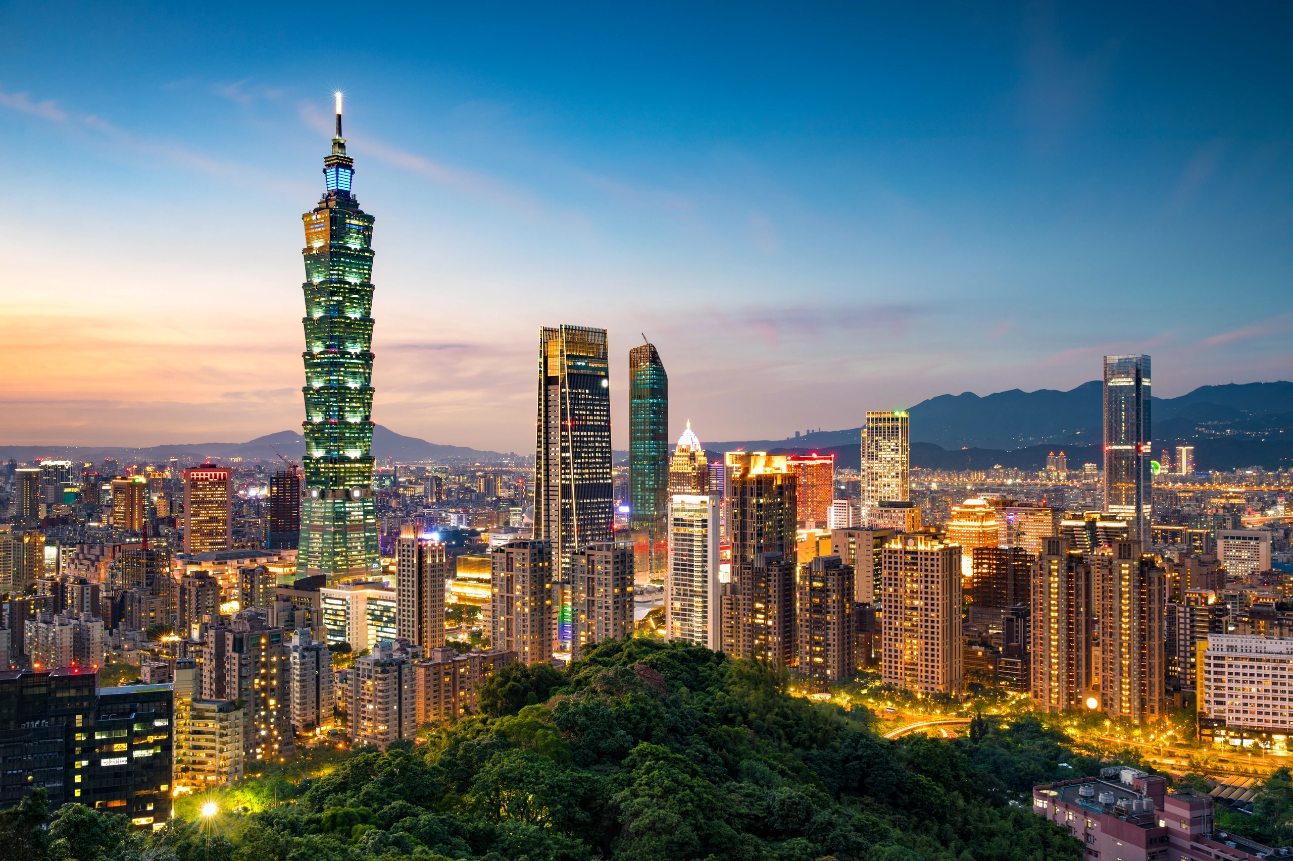 Taipei by night, Taiwan
