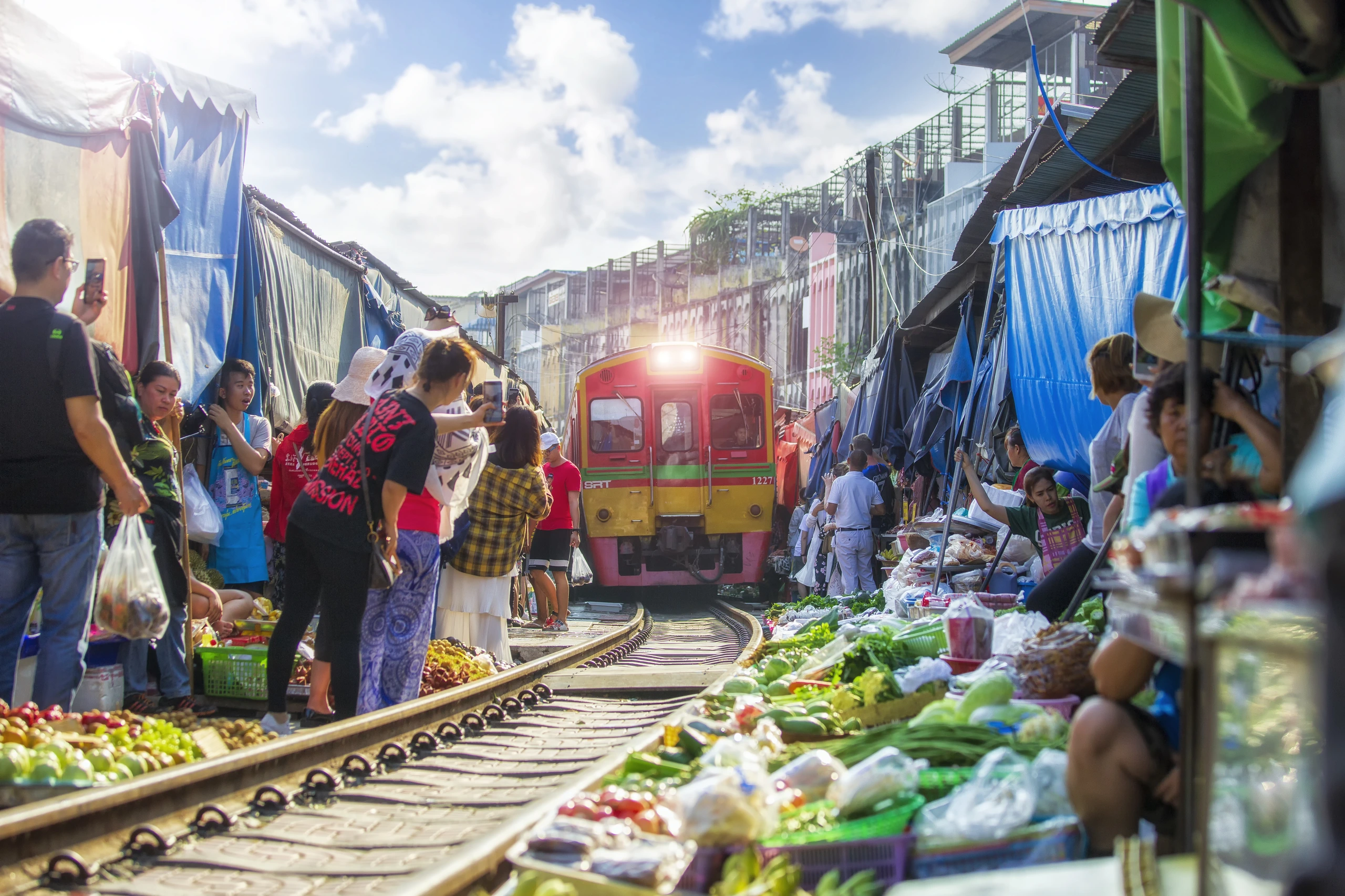 Maeklong järnvägsmarknad, Thailand