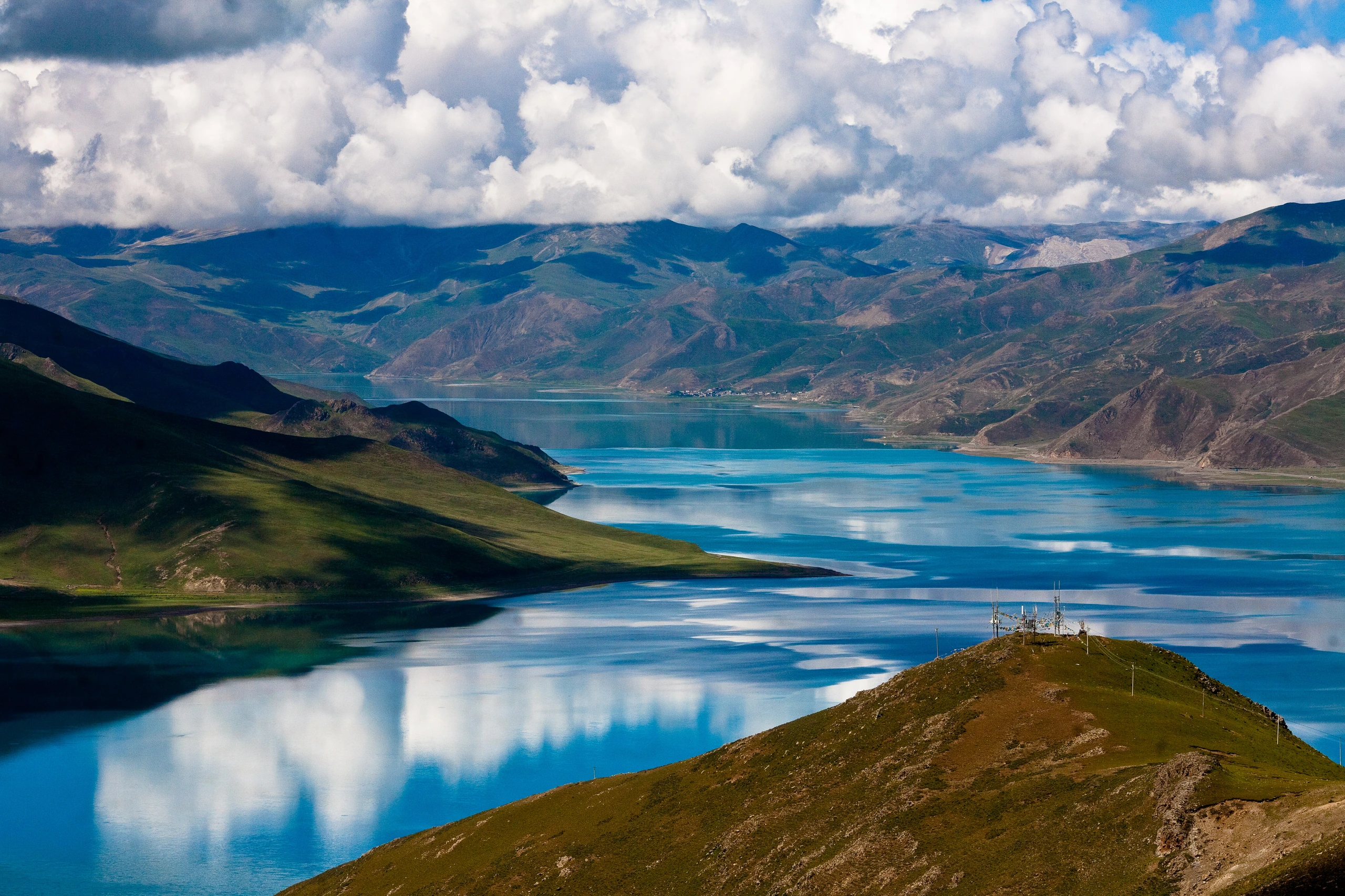 Yamdrok Lake i Tibet