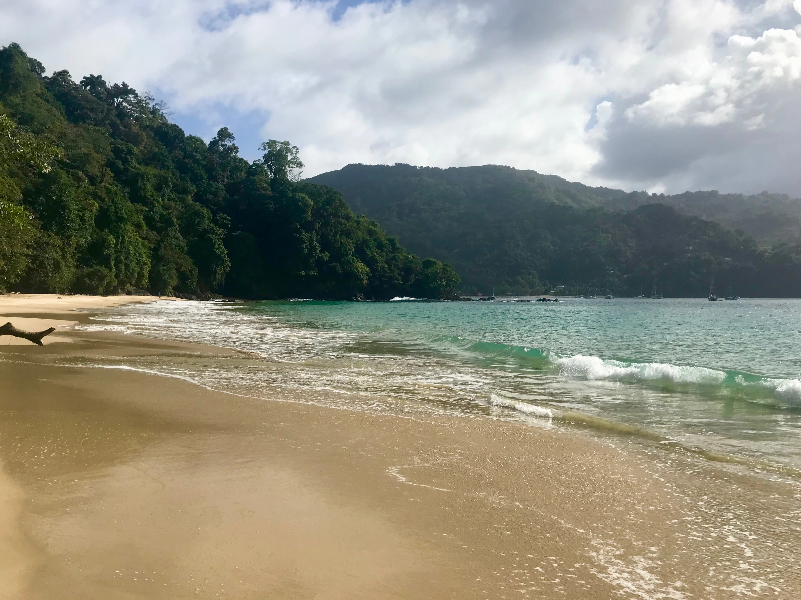 Pirate's Bay nära Charlotteville, Trinidad och Tobago