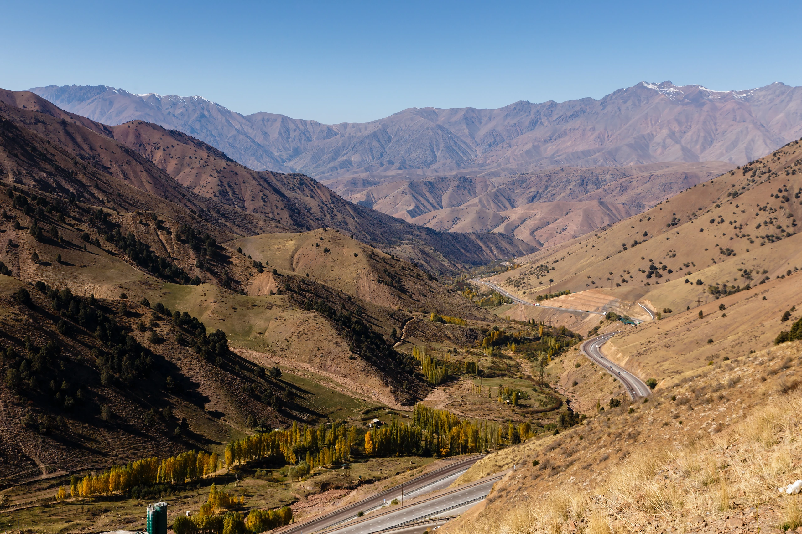 Kamchikpasset, Tasjkent-Osh motorväg, Uzbekistan
