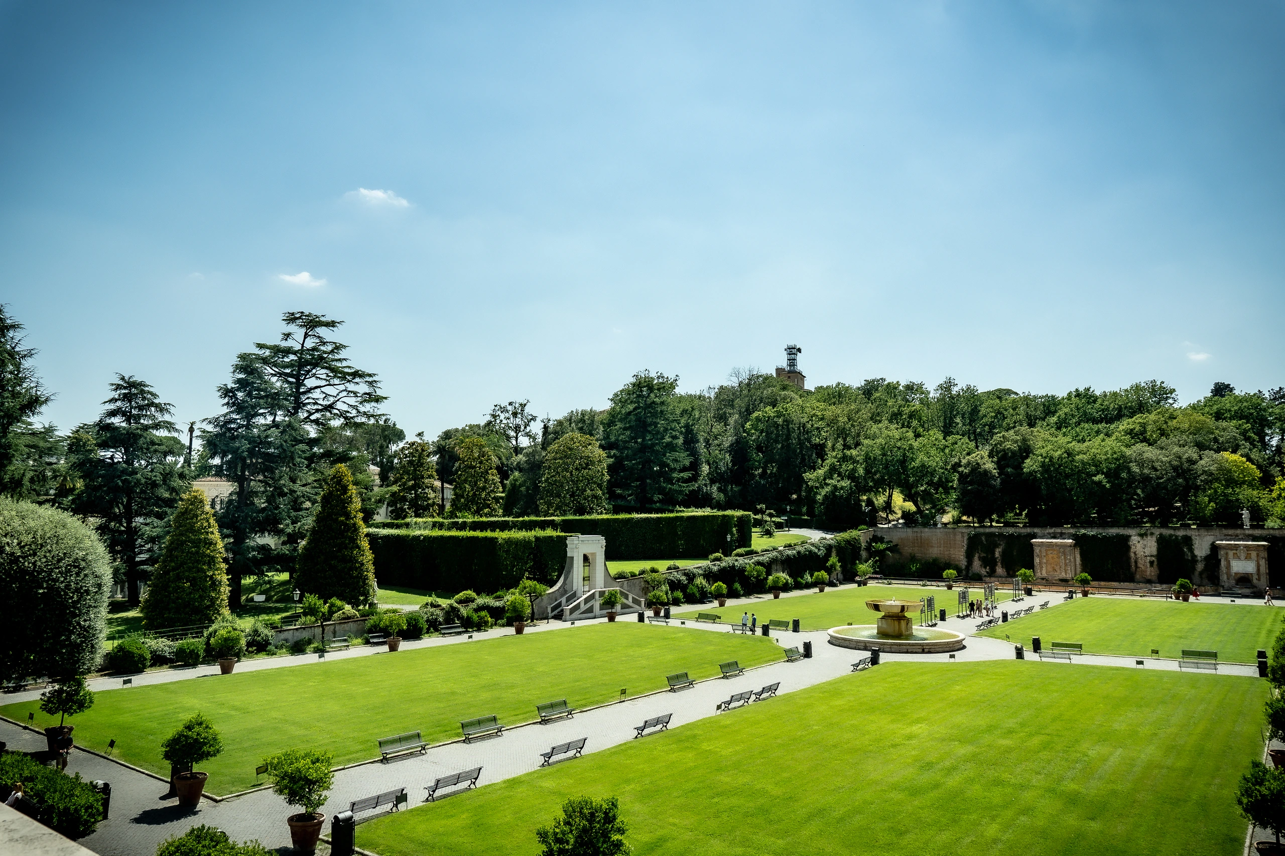 Vatican Gardens på en solig dag, Vatikanstaten