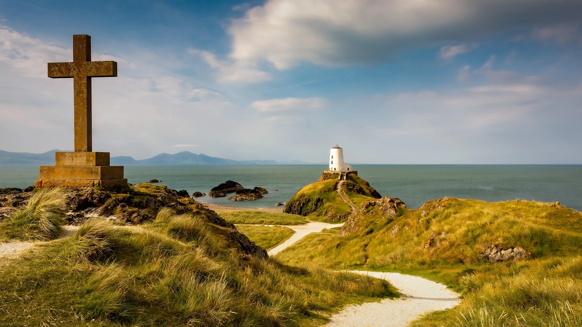 Ynys Llanddwyn, Wales