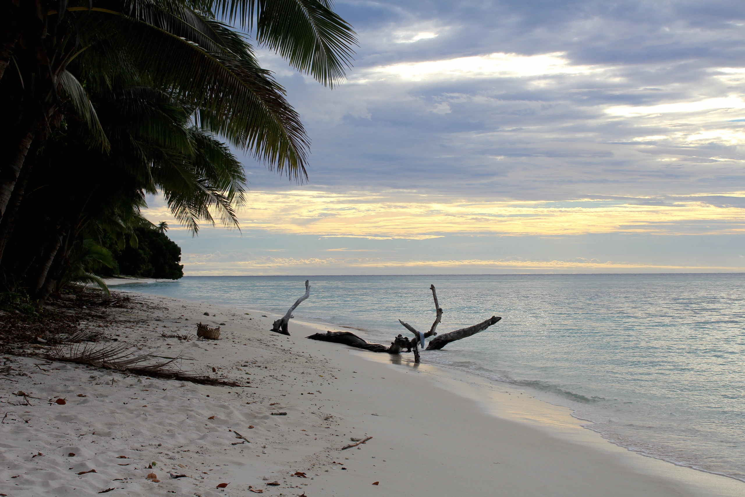 Plage d'Alofi på Wallis och Futuna, Wallis- och Futunaöarna