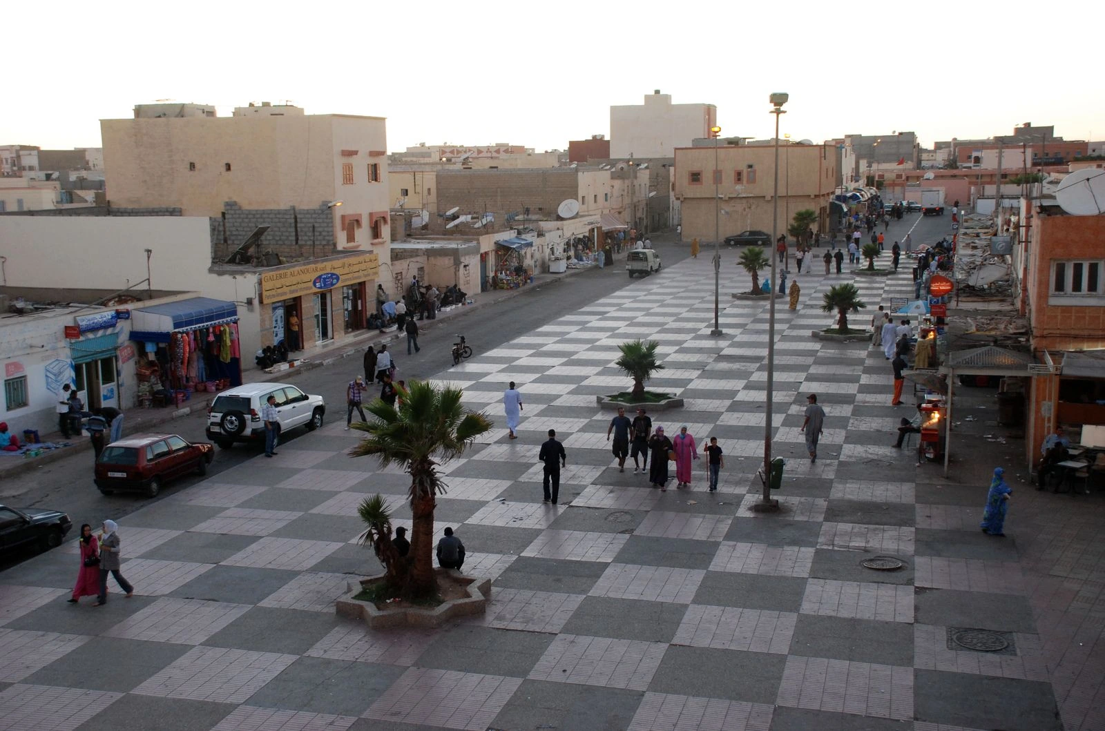 Gågata i Dakhla, Västsahara
