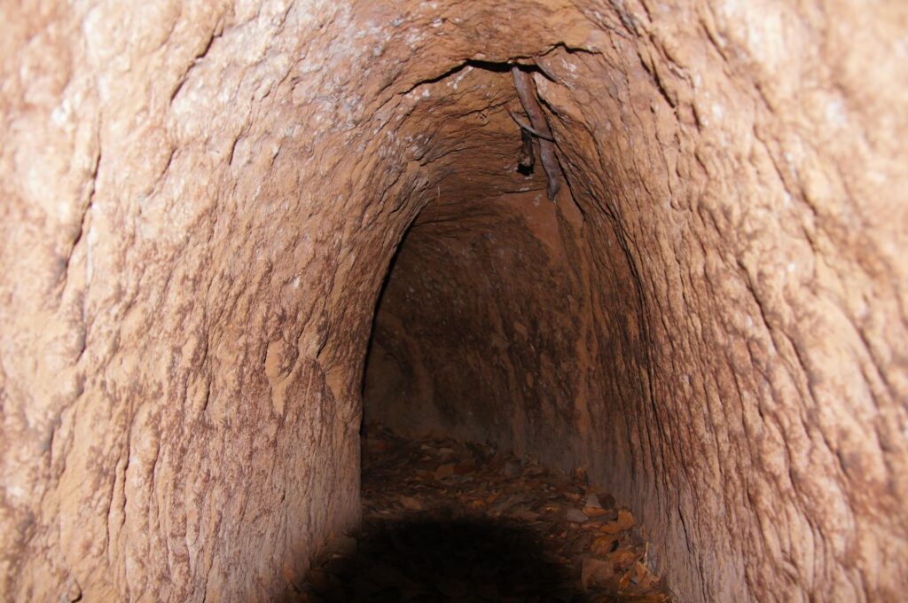 wikimedia Cu Chi original tunnel