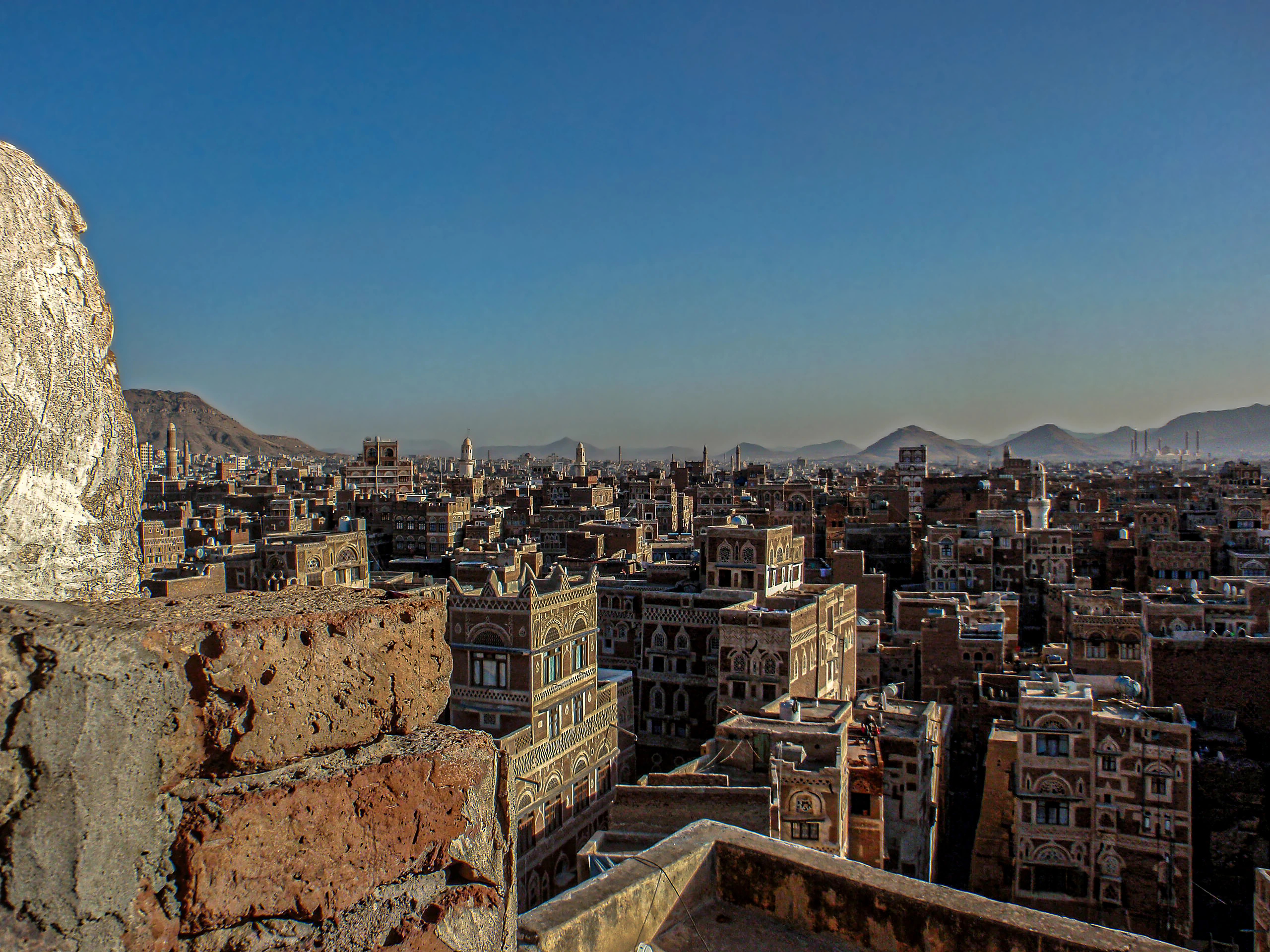 Panoramavy över Gamla stan i Sanaa, Jemen